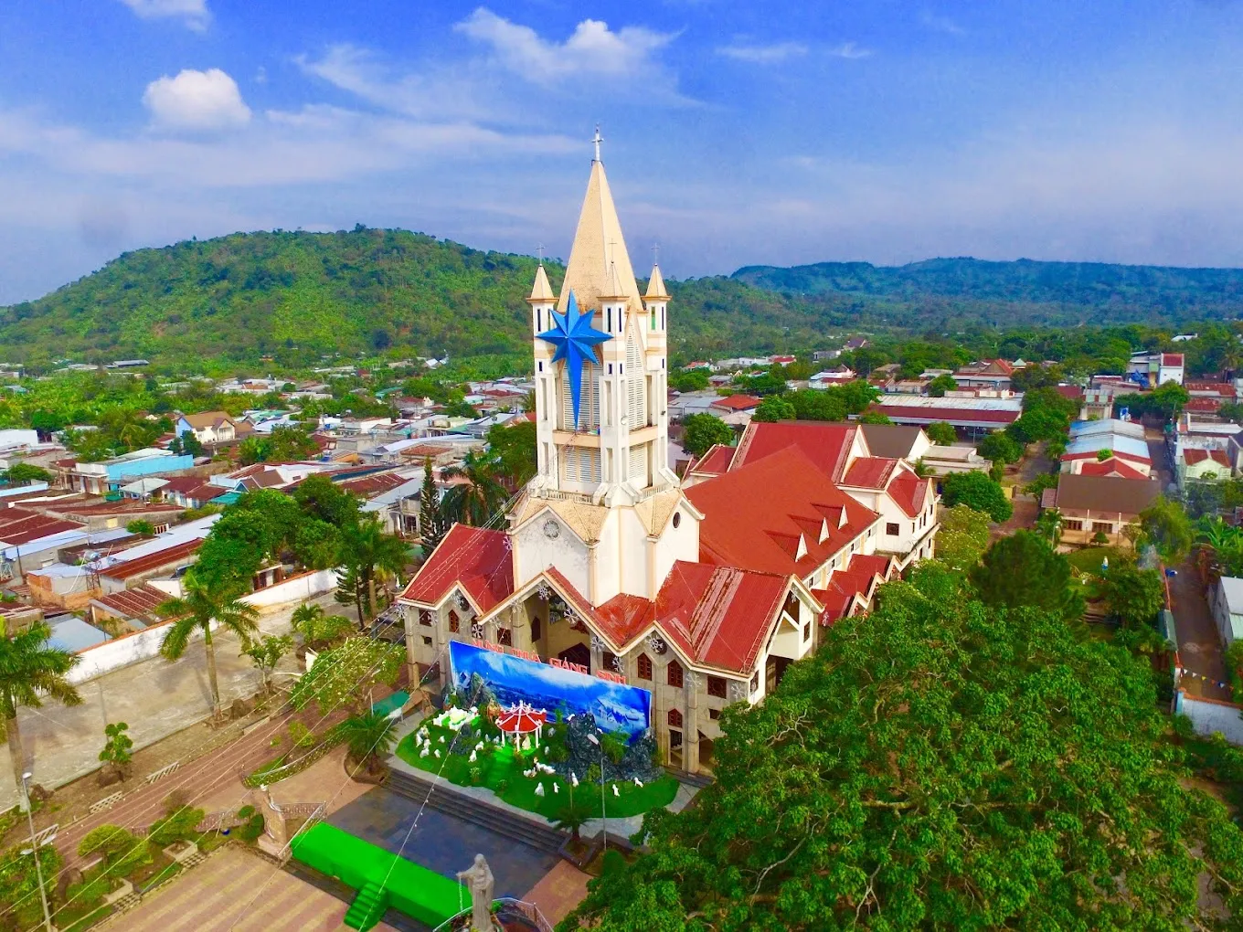 Giáo xứ Hưng Bình